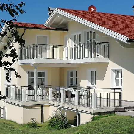 Wunderschoene Ferienwohnung Mit Seeblick Целль-ам-Мос Экстерьер фото
